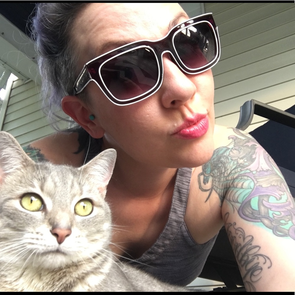 Meet your Posher, Sara